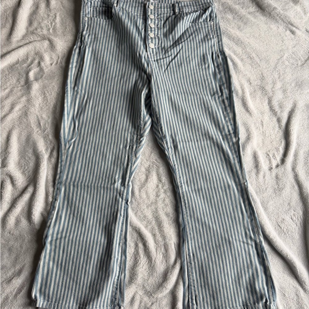 LOFT Blue and White Striped Jeans - Kick Crop